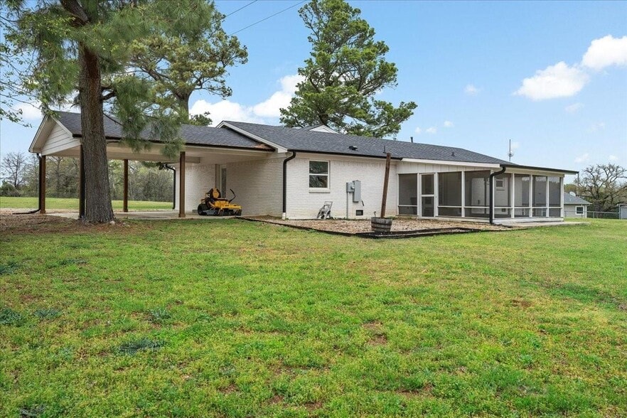 Building Photo - 8082 County Road 308