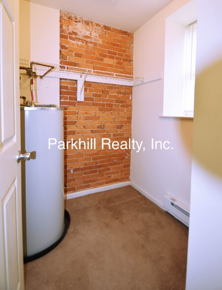 Building Photo - 410 W Pennsylvania Ave