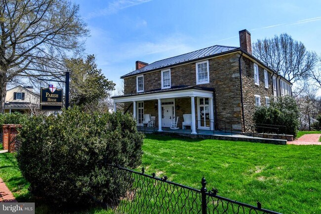 Building Photo - 2 E Federal St