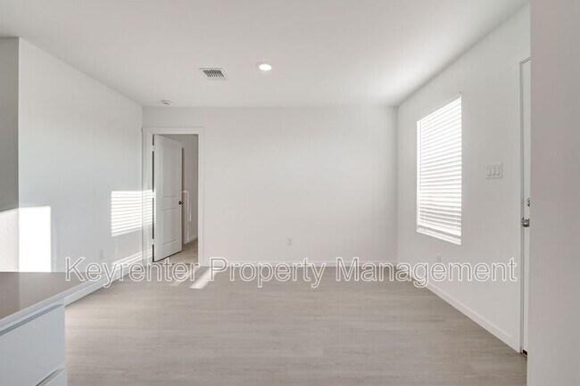 Building Photo - 12612 Huntington Rdg Wy