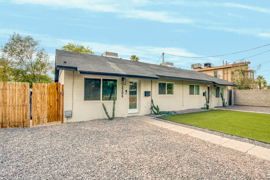 Primary Photo - 2206 N 26th St