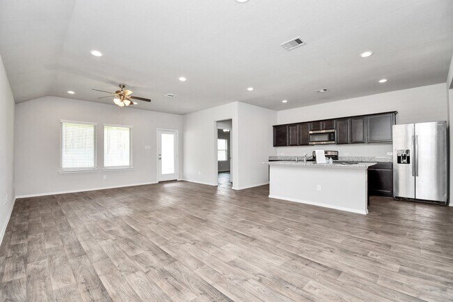 Building Photo - 9946 Ranger Falls Ln