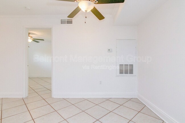 Building Photo - 3004 Parkway Blvd
