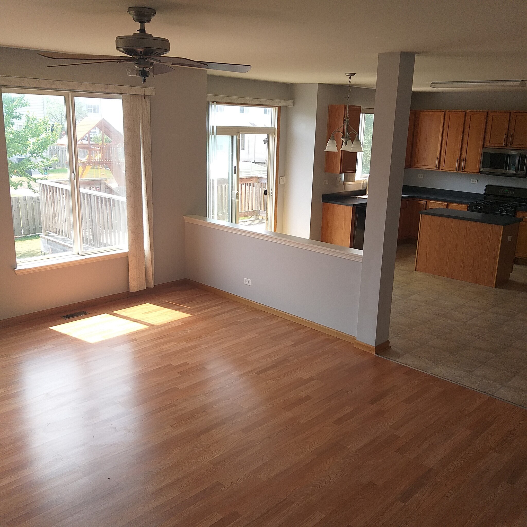 Building Photo - 277 W Biros Ln