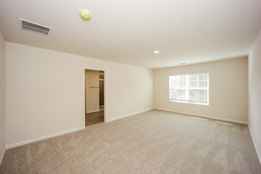 Building Photo - 101 Shadow Gln Rd