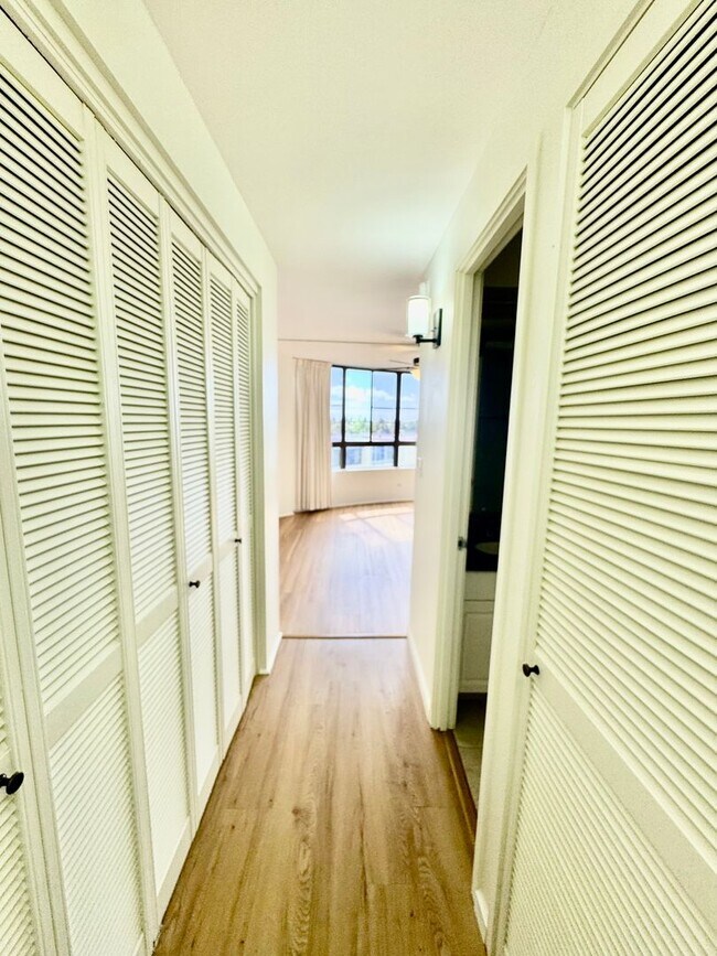 Building Photo - Available now | A 2 Bedroom, 2 Bathroom Condo with 2 assigned parking stalls at The Plaza Hawaii Kai