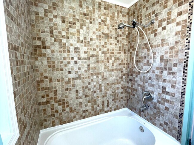 Building Photo - Cute and Cozy Two Bedroom Home in Richland