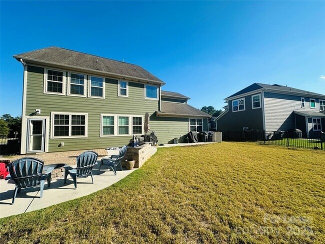 Building Photo - 428 Moses Dr