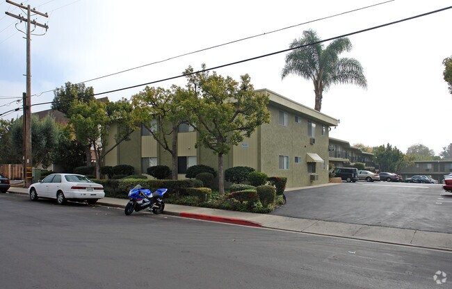 Building Photo - Amherst Aztec