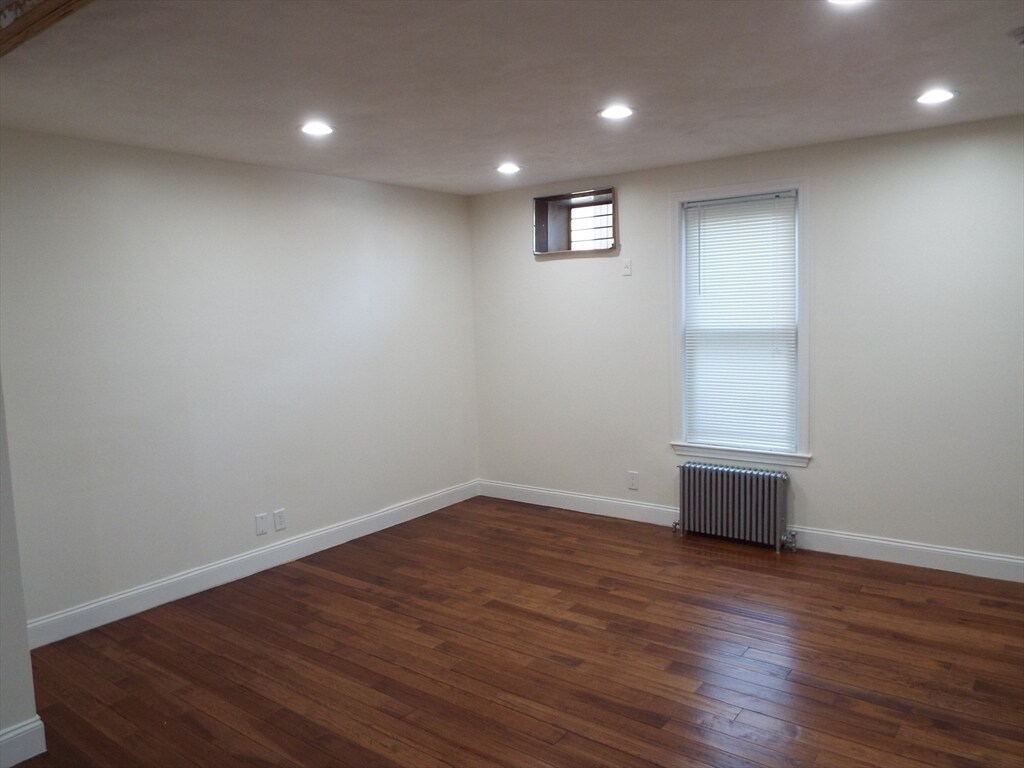 Building Photo - 92 Rockland St