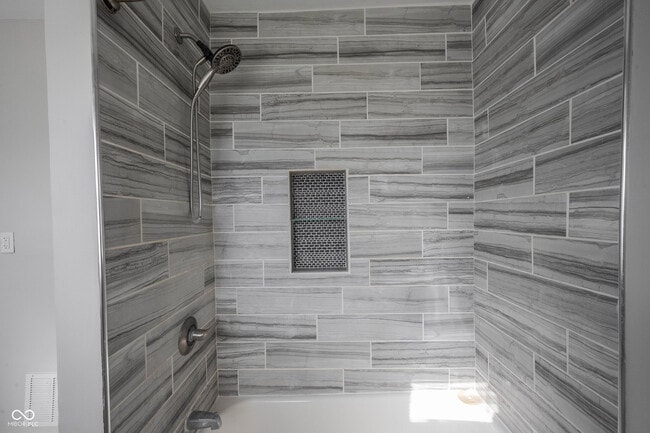 Building Photo - 3117 N Park Ave