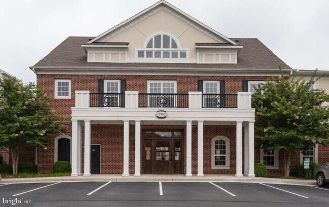 Building Photo - 12925 Centre Park Cir