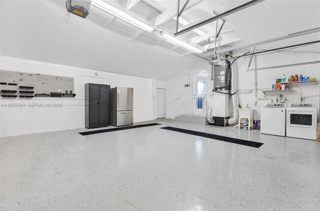 Building Photo - 113 NE 101st St