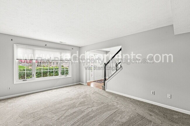 Building Photo - 261 Wyndotte Dr
