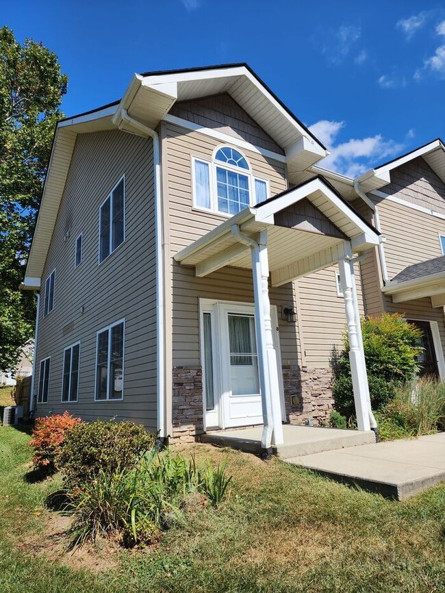 Primary Photo - Swannanoa Townhouse-Cherry Blossom Cove