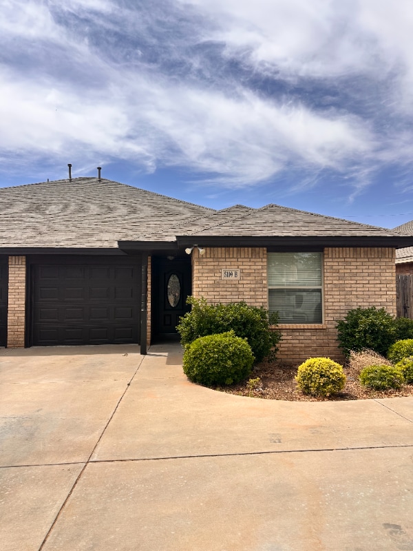 Primary Photo - 5109 Graceland Dr