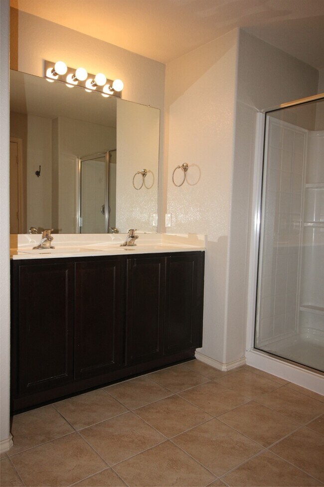 Building Photo - 7203 Basque Country Dr