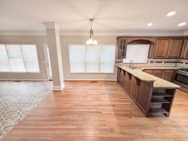 Building Photo - Acworth 4BR/3.5BA Finished Basement