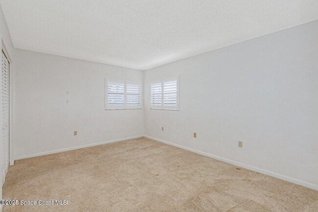 Building Photo - 18 Marina Isles Blvd