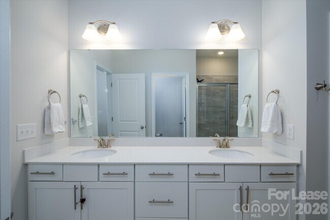 Building Photo - 6135 Snowy Egret Ave