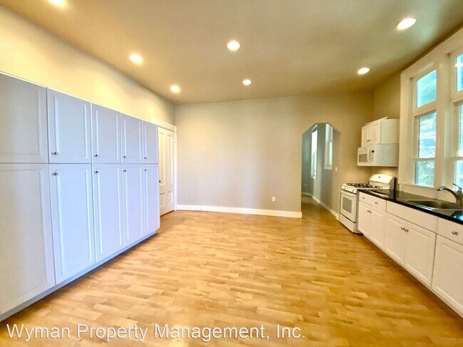 Building Photo - 1415 Brown St