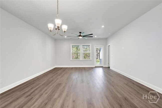 Building Photo - 420 Monterey Lp