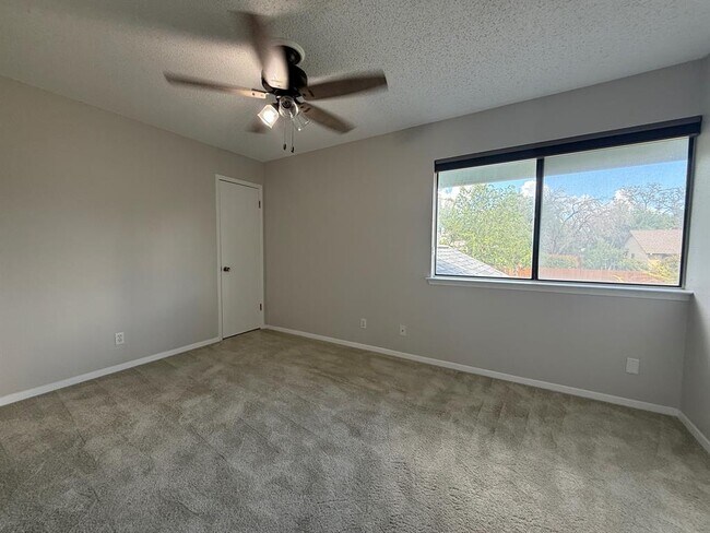 Building Photo - 7900 Turquoise Trail