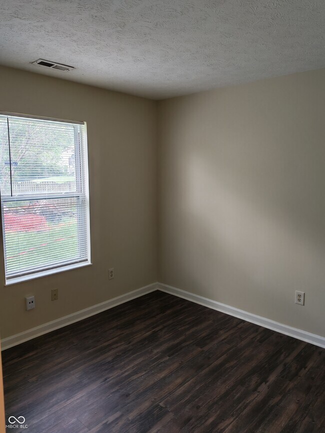 Building Photo - 6035 Hayford Ct