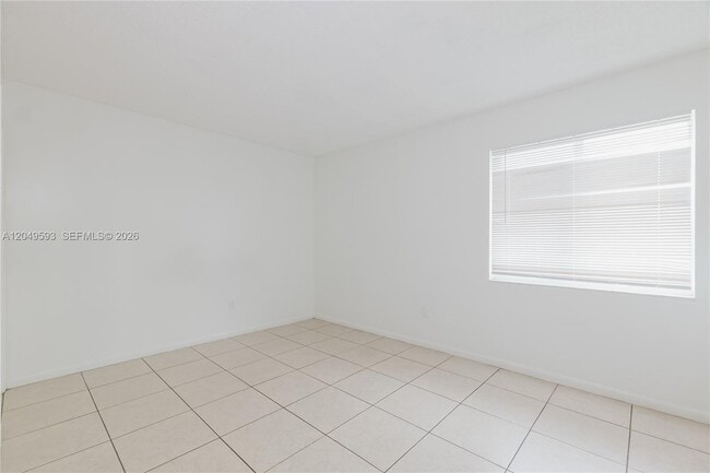 Building Photo - 2020 NW 119th St