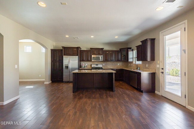 Building Photo - 12941 Immanuel Vista Dr