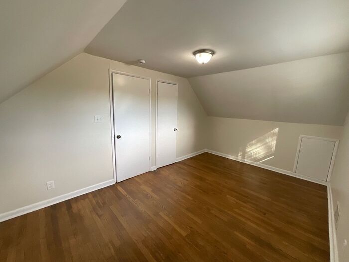 Building Photo - 3011 Horse Shoe Dr