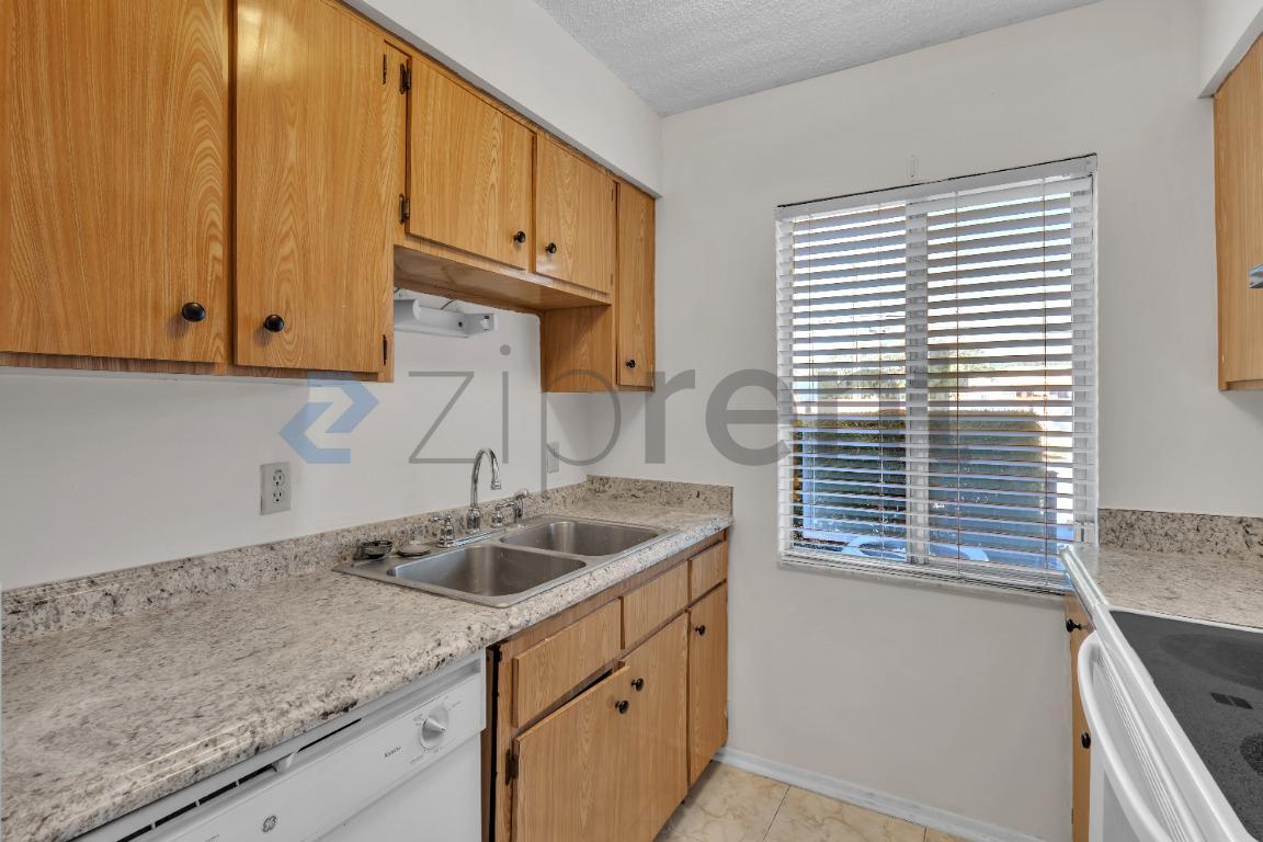 Building Photo - 7518 Needle Leaf Pl