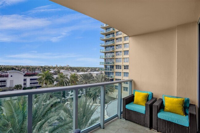 Building Photo - 2501 S Ocean Dr
