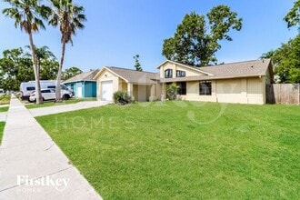 Building Photo - 1117 Jambalana Dr