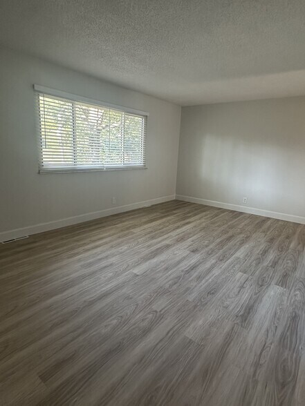 Building Photo - 3161 Cord Cir
