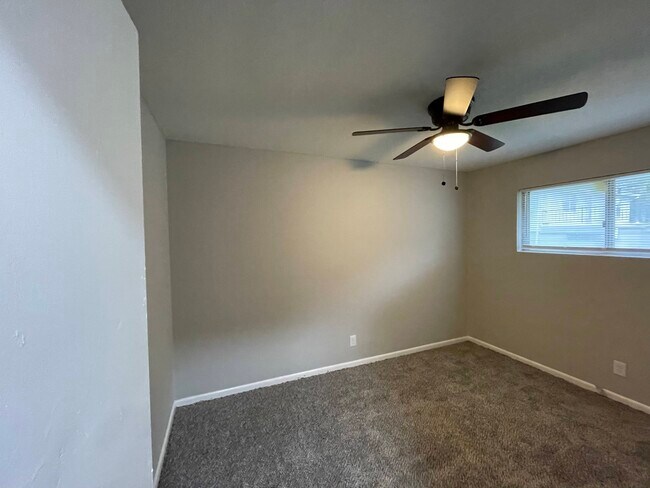 Building Photo - 636 N 31st St