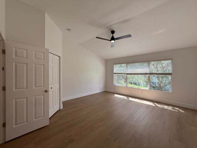 Building Photo - 2608 Chelsea Manor Blvd
