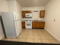 Building Photo - 3 Webster St