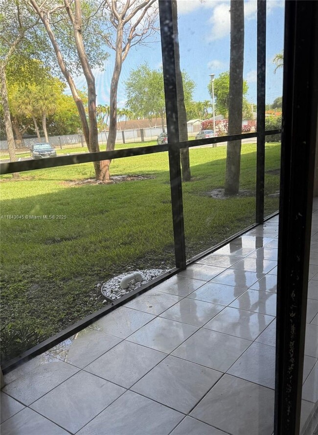 Building Photo - 8760 SW 133rd Avenue Rd