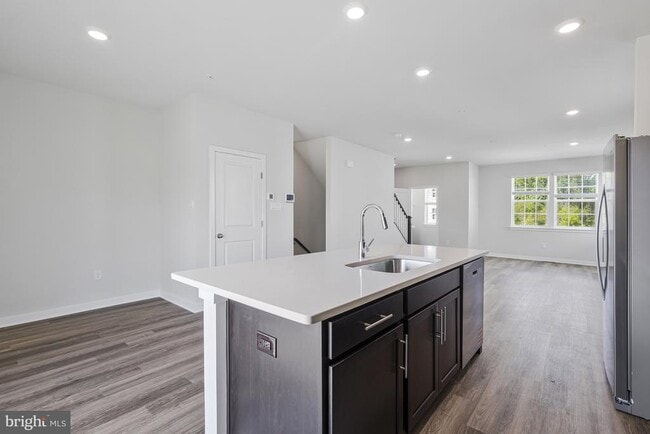 Building Photo - 16640 Green Glade Dr