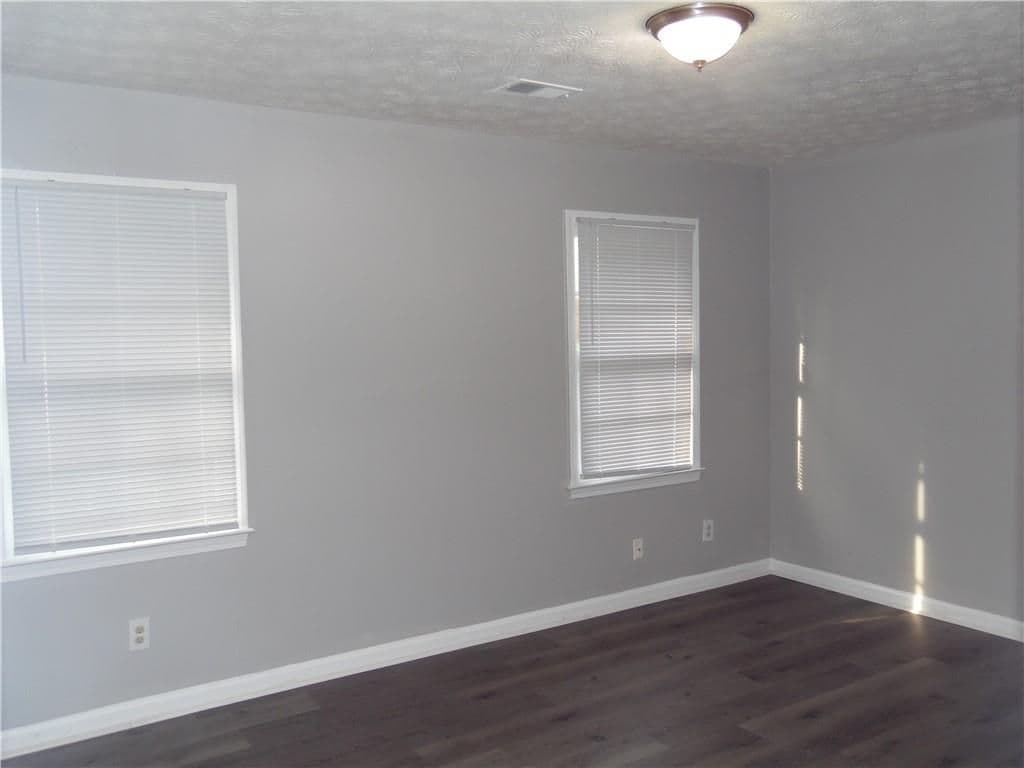Building Photo - 5274 Ridge Forest Dr
