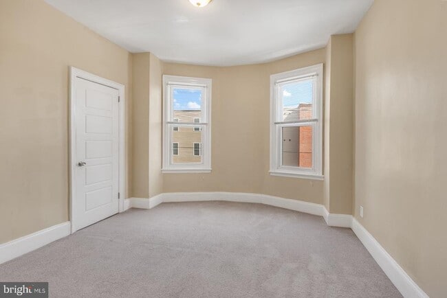 Building Photo - 4623 Sansom St