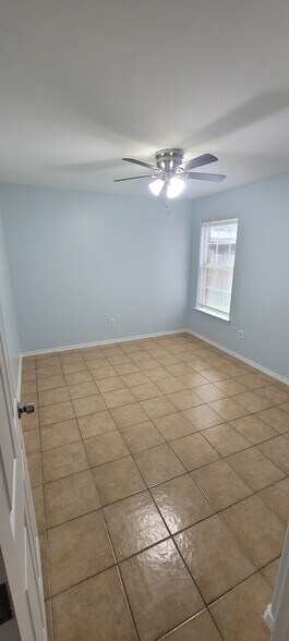 Bedroom 1 - 1319 Nesmith St