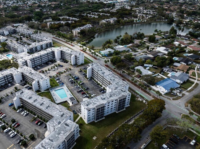 Building Photo - 14180 SW 84th St