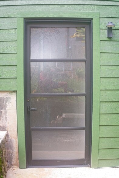 Building Photo - 2828 Dow St