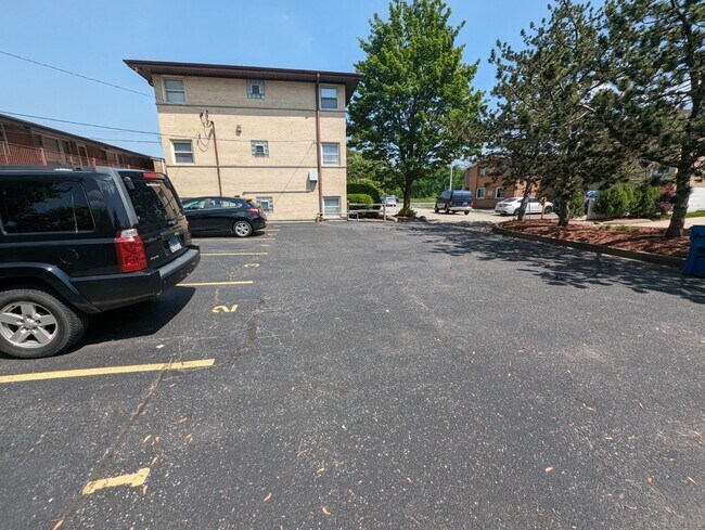 Assigned Parking - 1600 N 1st Ave