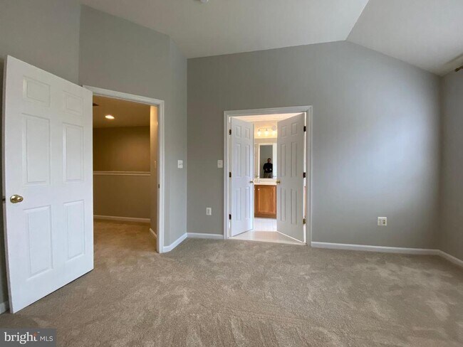 Building Photo - 4929 Chaste Tree Pl