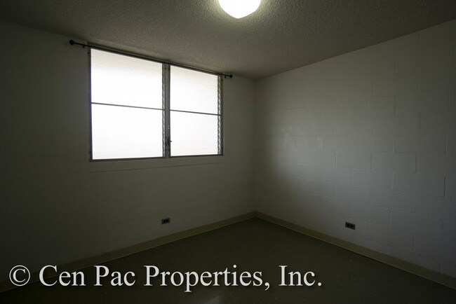 Building Photo - 1715 Anapuni St