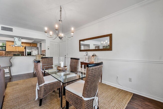 Building Photo - 11863 Wimbledon Cir