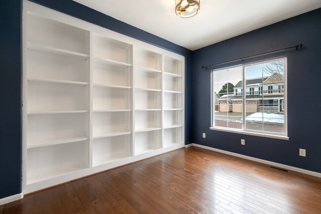 Building Photo - Unparalleled Single-Level Living with Breathtaking Views in D20!